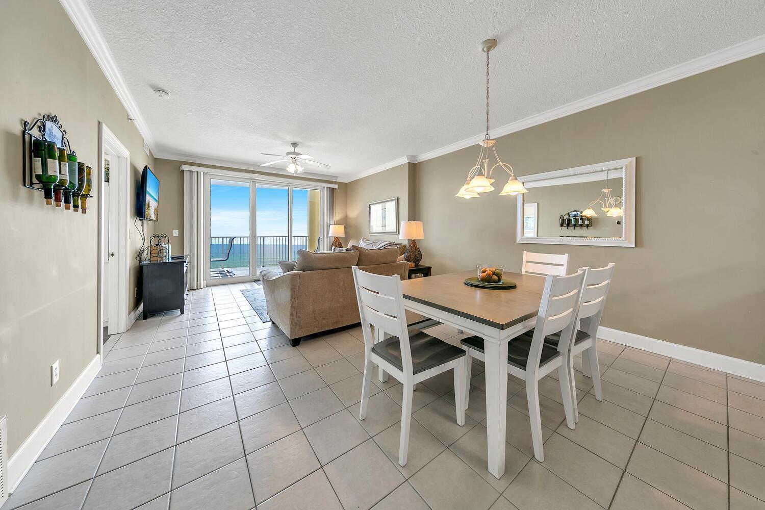 Emerald Isle 1808 Holiday home *